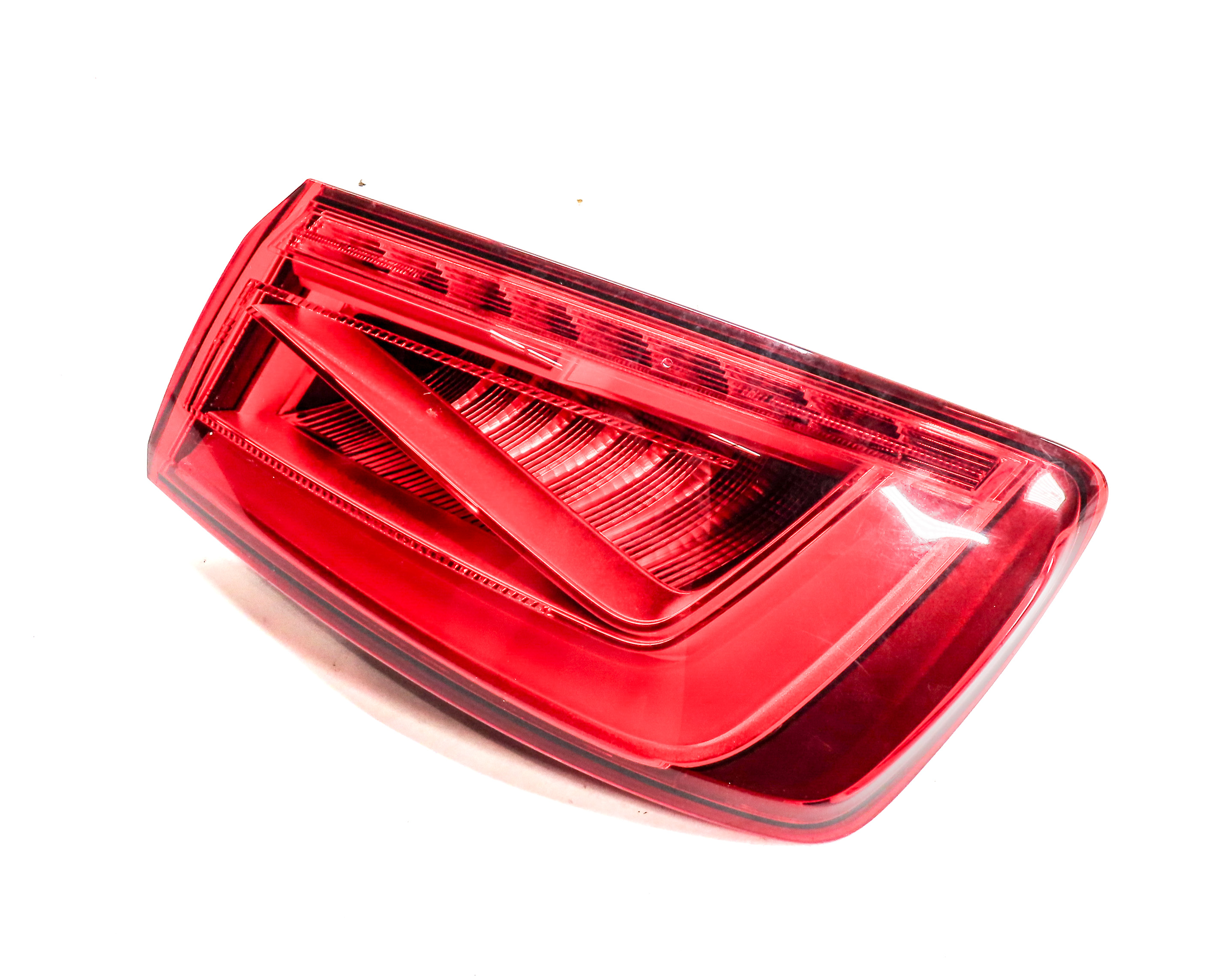 15-16 AUDI A3 S3 8V SEDAN CONVERTIBLE RIGHT OUTER LED TAILLIGHT BRAKE LIGHT LAMP — exact item pictured